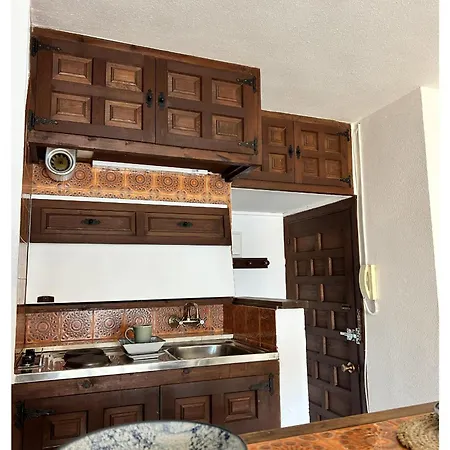 Modern & Sunny Lejlighed