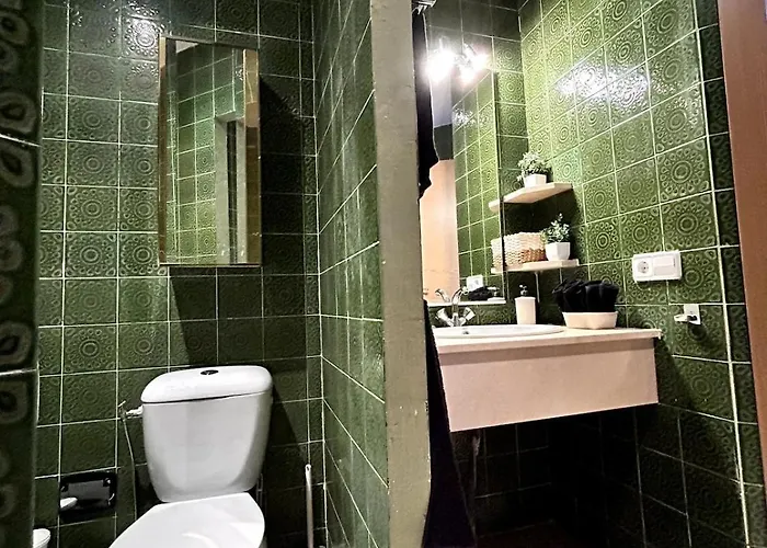 Modern & Sunny Apartment *